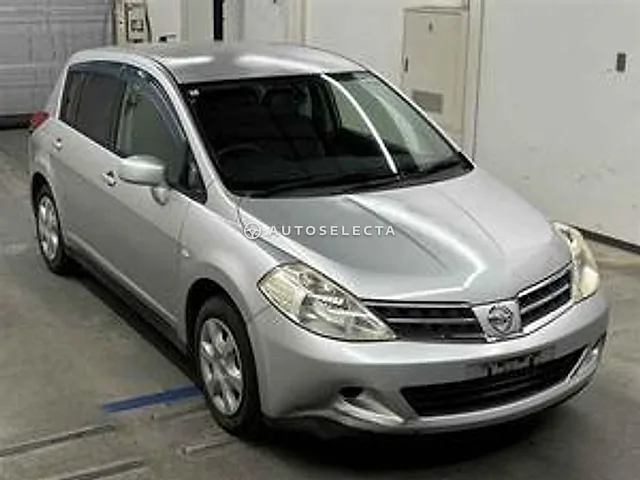 Nissan Tiida 2010, auction grade 3.5