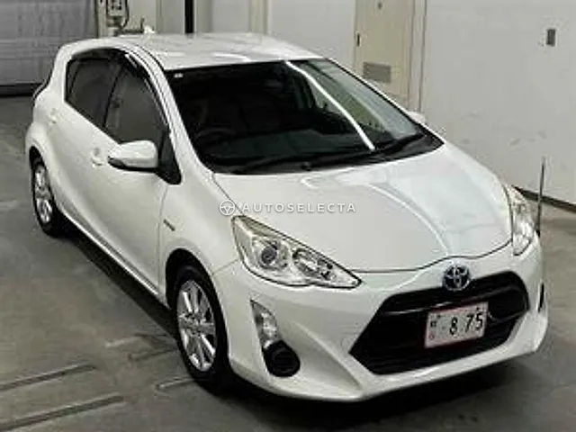 Toyota Aqua 2016, auction grade 4.5