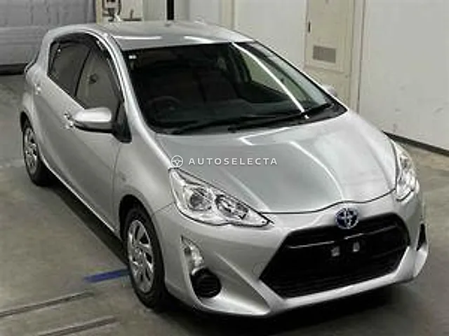 Toyota Aqua 2015, auction grade 3.5