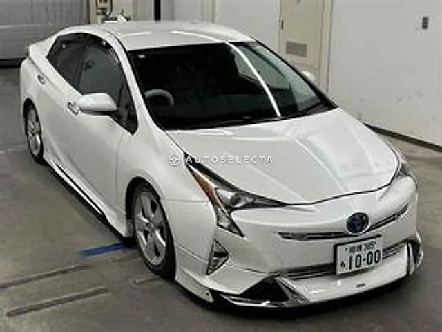 Toyota Prius 2016, auction grade 3.5