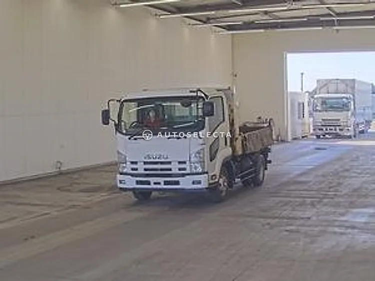 Isuzu Forward 2012, photo 1 of 1