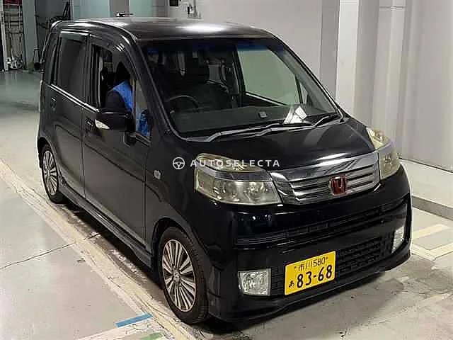 Honda Life 2011, auction grade 3.5