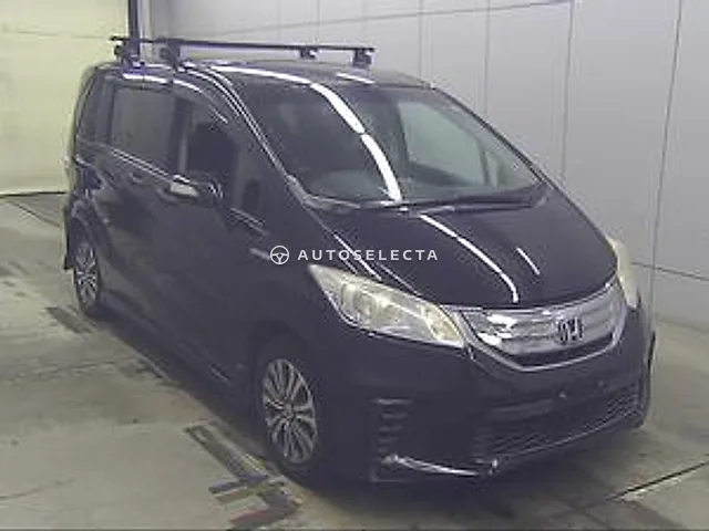 Honda Freed 2011, auction grade R