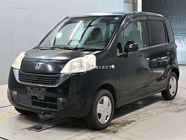 Honda Life 2009, auction grade R
