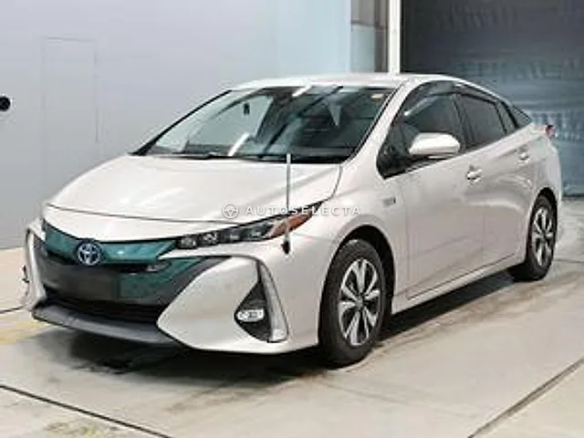 Toyota Prius PHV 2017