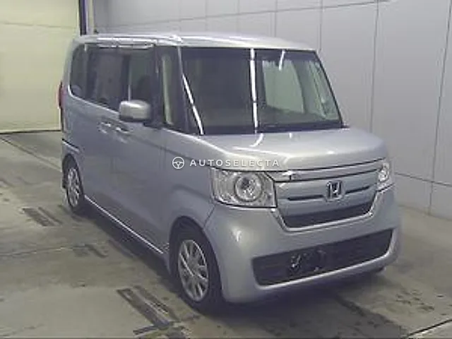 Honda N-BOX 2017, auction grade R