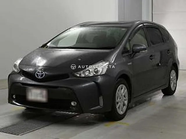 Toyota Prius Alpha 2017, auction grade 4