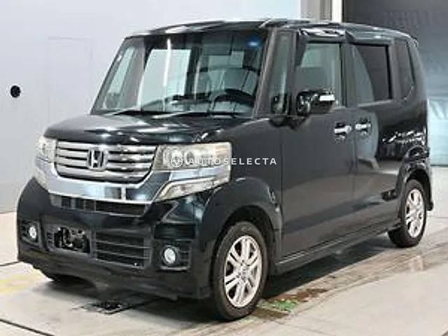 Honda N-BOX Custom 2012, auction grade 3.5