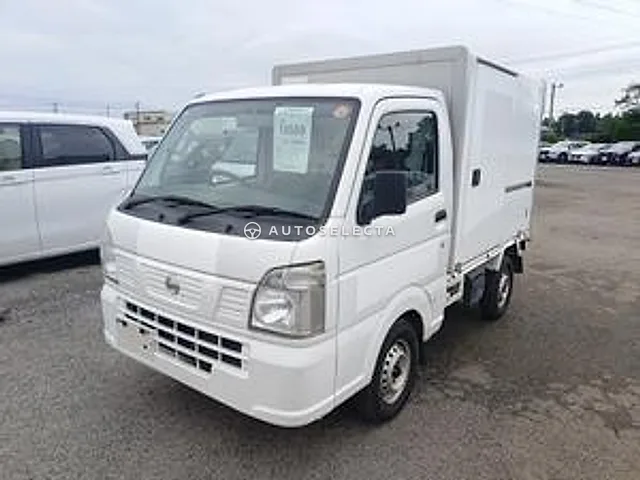 Nissan NT100 Clipper 2018, auction grade 3.5
