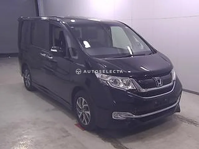 Honda Stepwgn Spada 2017, auction grade 4