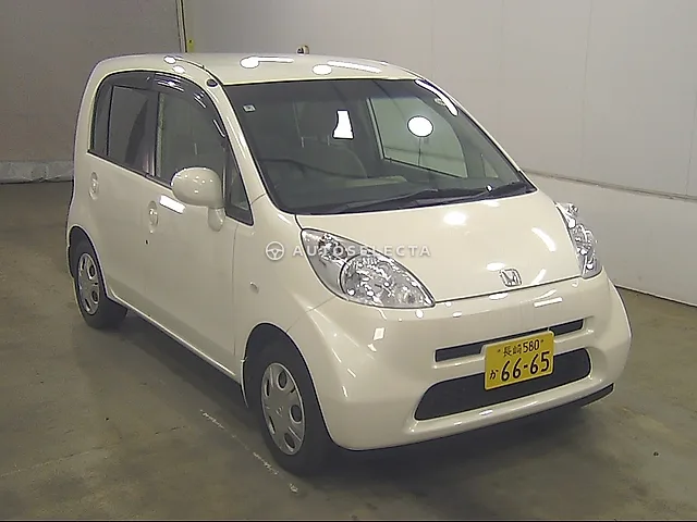 Honda Life 2006, auction grade 3.5