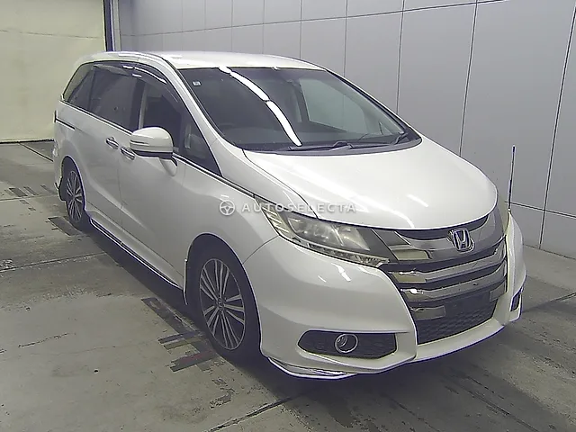 Honda Odyssey 2014, auction grade 3.5