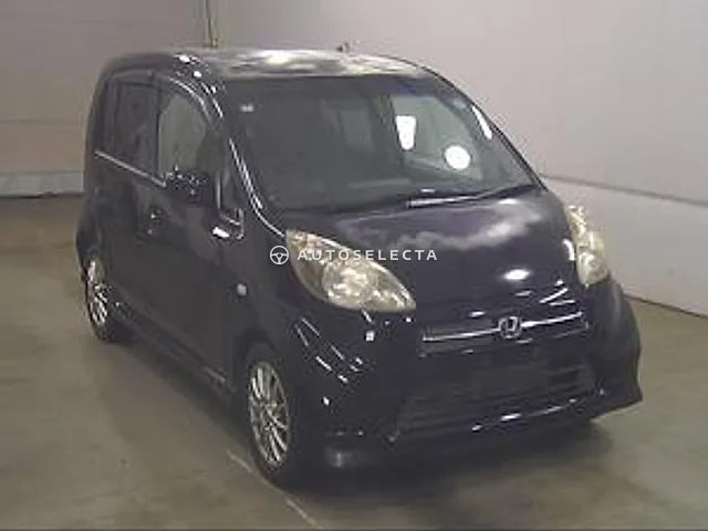 Honda Life 2006, auction grade 2
