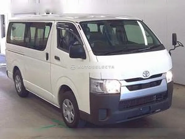 Toyota Hiace Van 2022, auction grade R