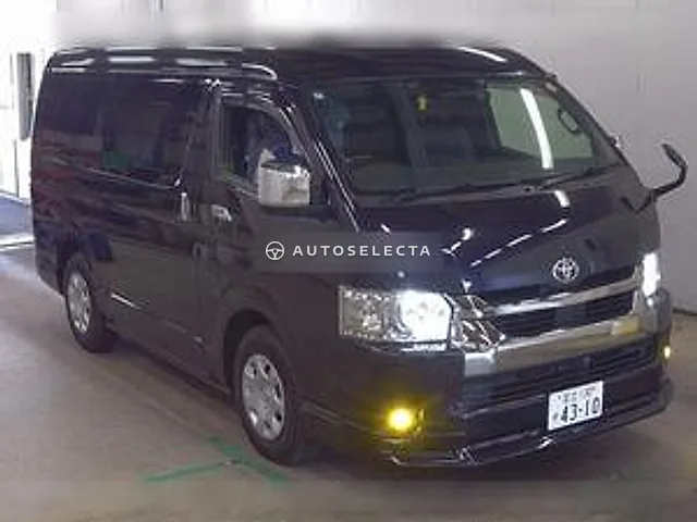 Toyota Hiace Van 2023, auction grade 4