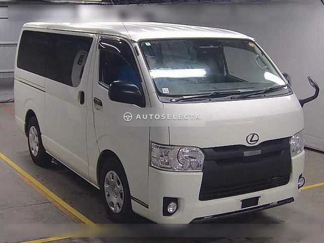 Toyota Hiace Van 2018, auction grade 3