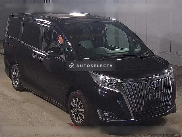 Toyota Esquire 2018, auction grade 4