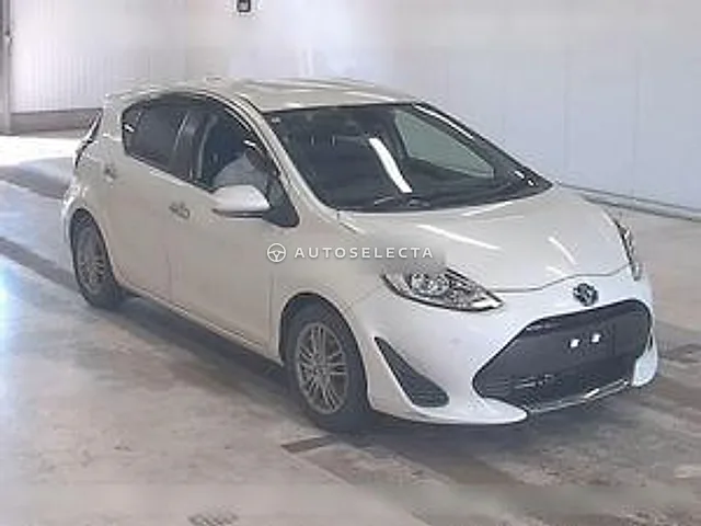 Toyota Aqua 2020, auction grade R