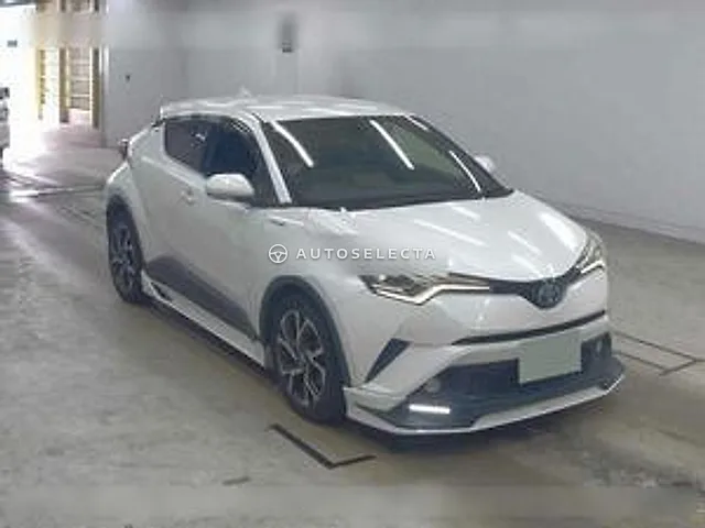 Toyota C-HR 2017, auction grade 3.5