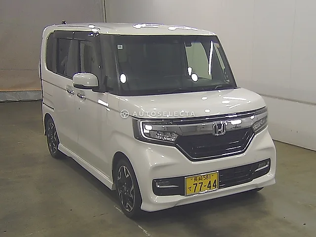 Honda N-BOX 2018, auction grade R