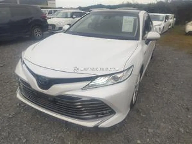 Toyota Camry 2017, auction grade 3.5