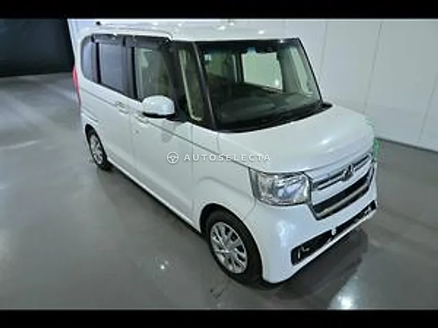 Honda N-BOX 2021, auction grade R