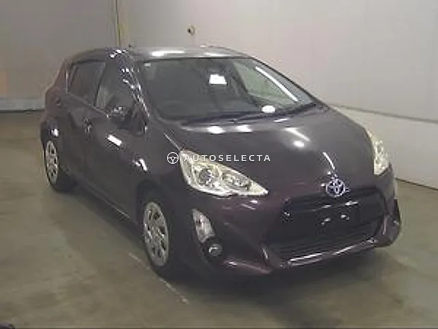 Toyota Aqua 2016, auction grade 3.5
