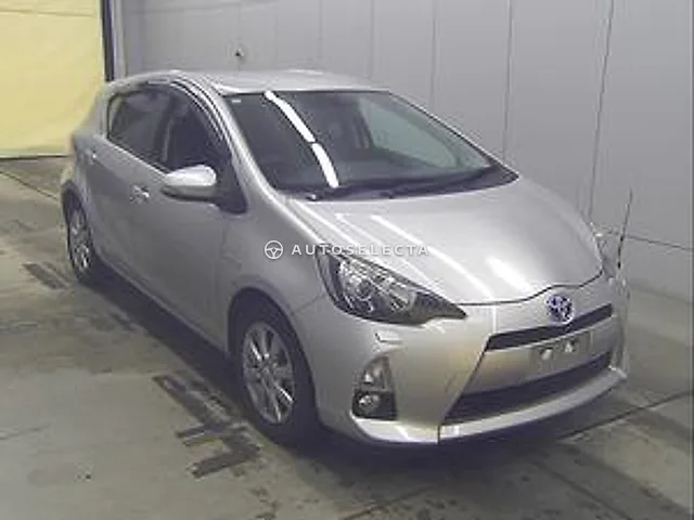 Toyota Aqua 2014, auction grade 3.5