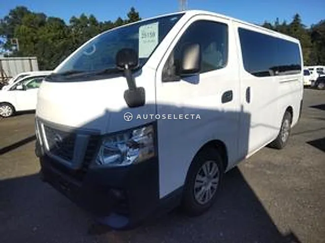 Nissan NV350 Caravan 2018, auction grade 3.5