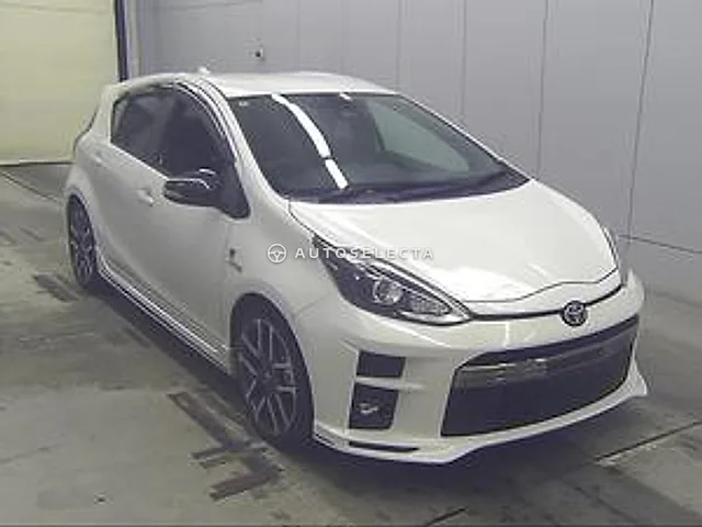 Toyota Aqua GR Sport 2018, auction grade 4
