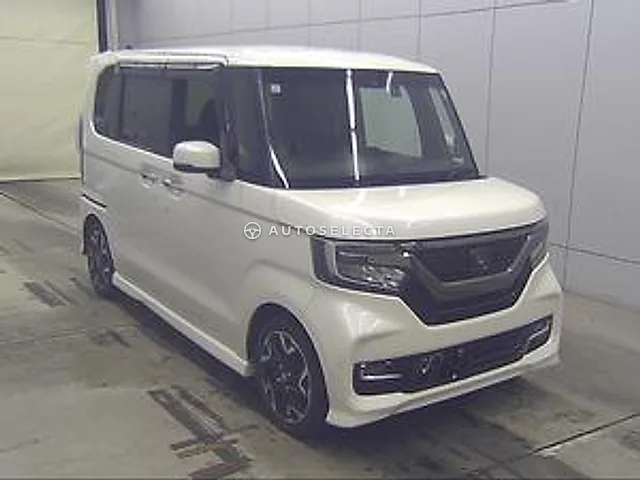 Honda N-BOX 2017, auction grade 3.5