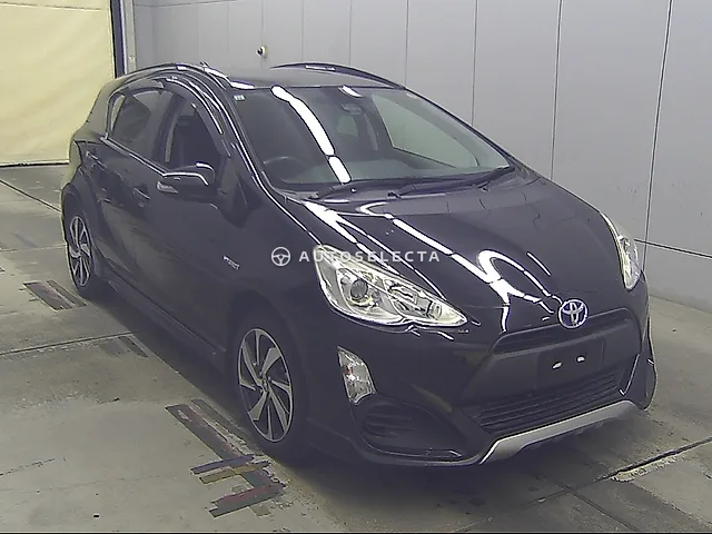 Toyota Aqua 2015, auction grade 3.5