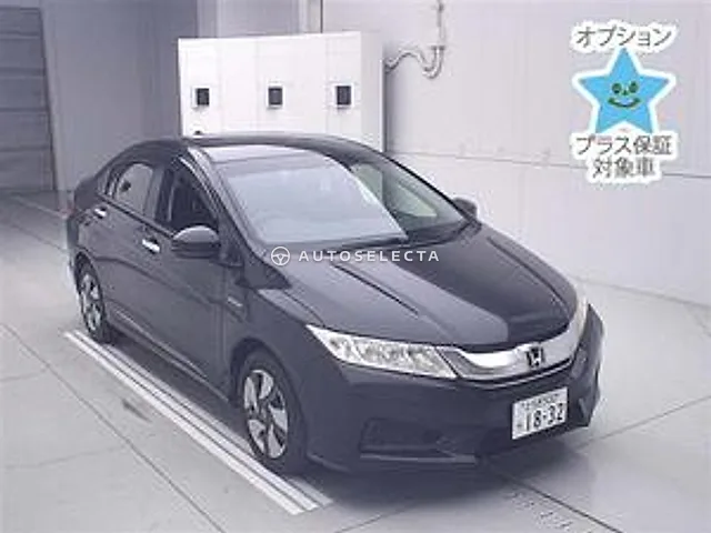 Honda Grace 2016, auction grade 3.5
