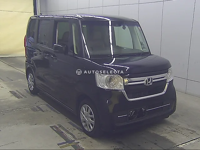 Honda N-BOX 2023, auction grade 4