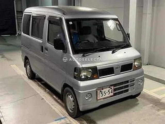 Nissan Clipper Van 2010, auction grade 3.5