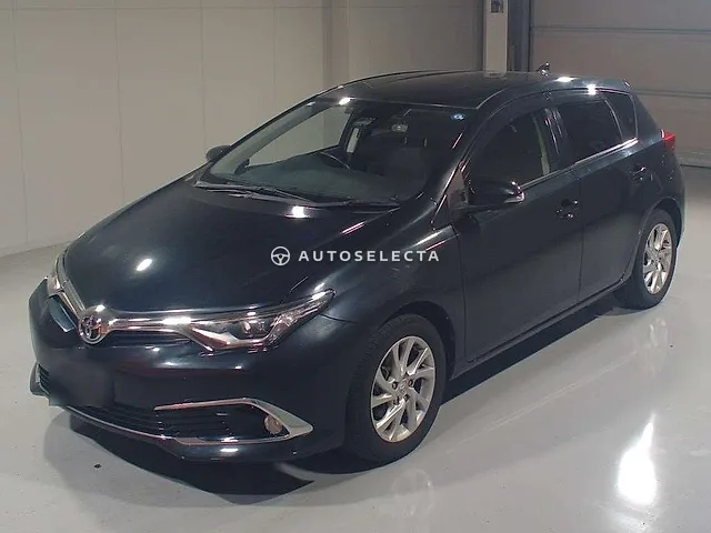 Toyota Auris 2017, auction grade 3.5