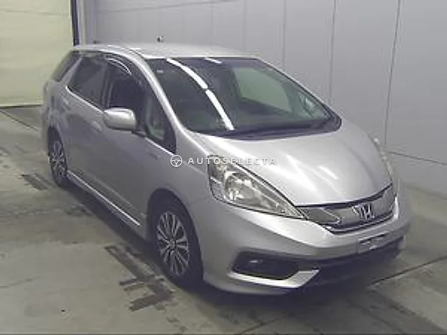 Honda Fit Shuttle 2014, auction grade R