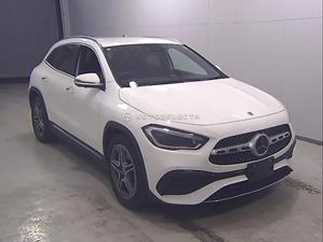 Mercedes-Benz GLA-Class 2021, auction grade 5