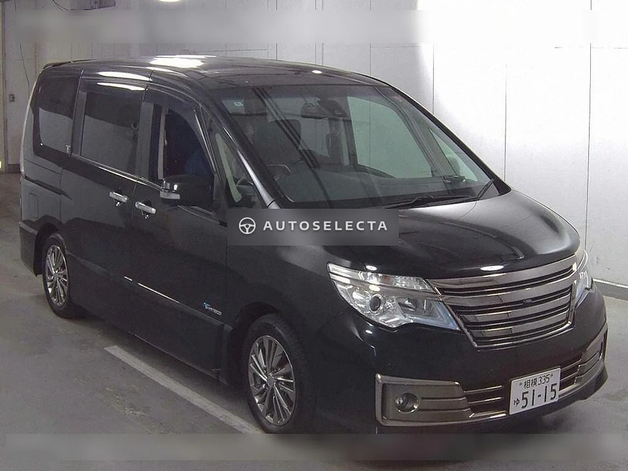 Nissan Serena 2014, photo 1 of 6