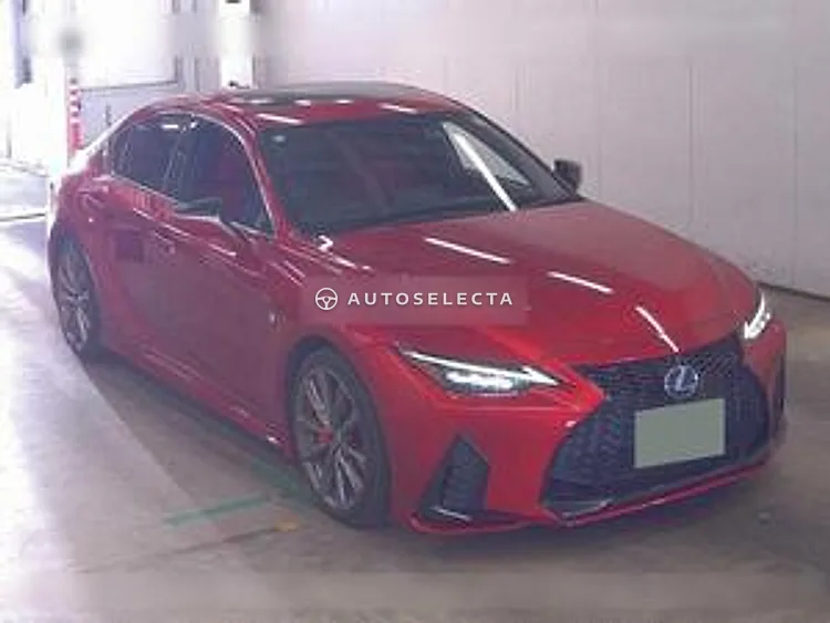 Lexus IS 2020, photo 1 of 6