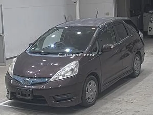 Honda Fit Shuttle 2012, auction grade RA