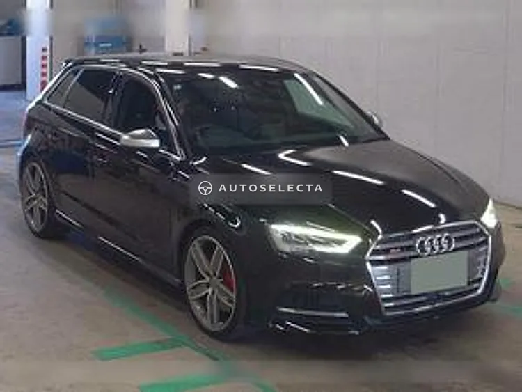 Audi S3 2018, photo 1 of 6