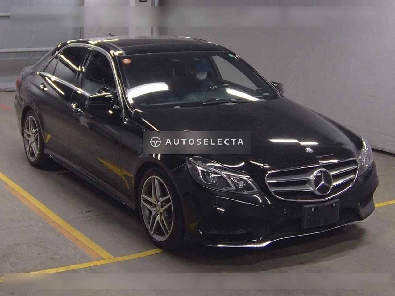 Mercedes-Benz E-Class 2013, photo 1 of 1