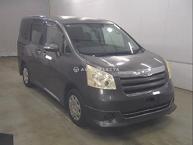 Toyota Noah 2009, auction grade 2