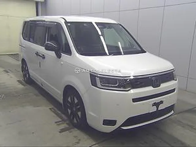 Honda Stepwgn 2022, auction grade 3.5