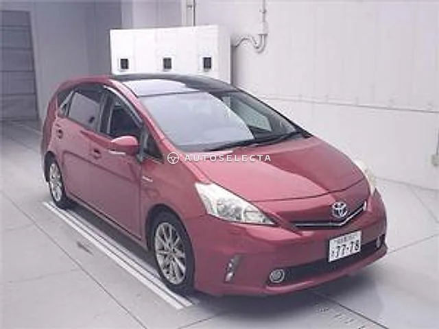 Toyota Prius Alpha 2011, auction grade R