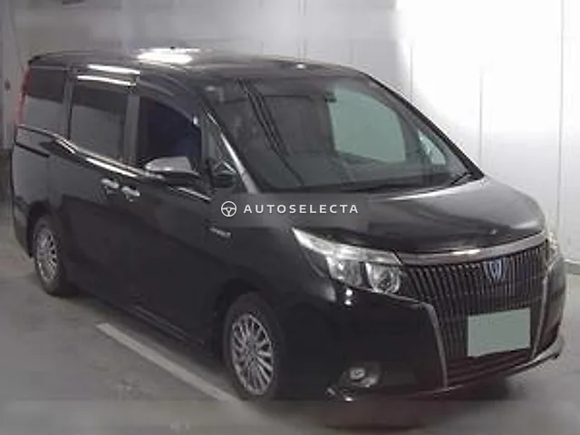 Toyota Esquire 2016, auction grade 3.5