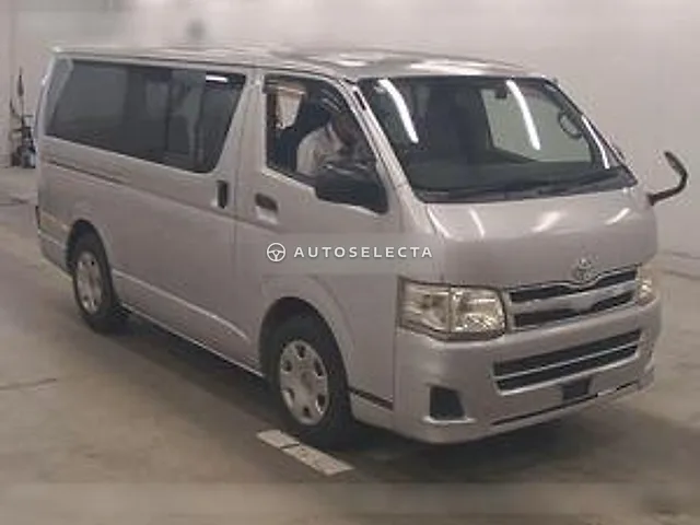 Toyota Hiace Van 2011