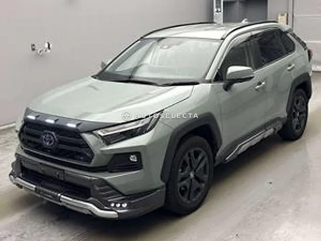 Toyota RAV4 2024, auction grade 4.5