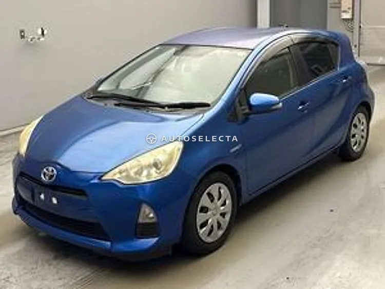 Toyota Aqua 2013, photo 1 of 1